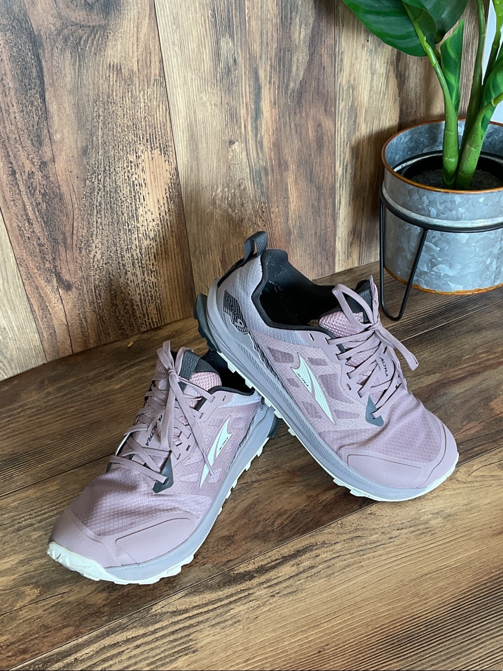 Altra Women's Lone Peak 9 Wide Running Shoes 10.5W 295B